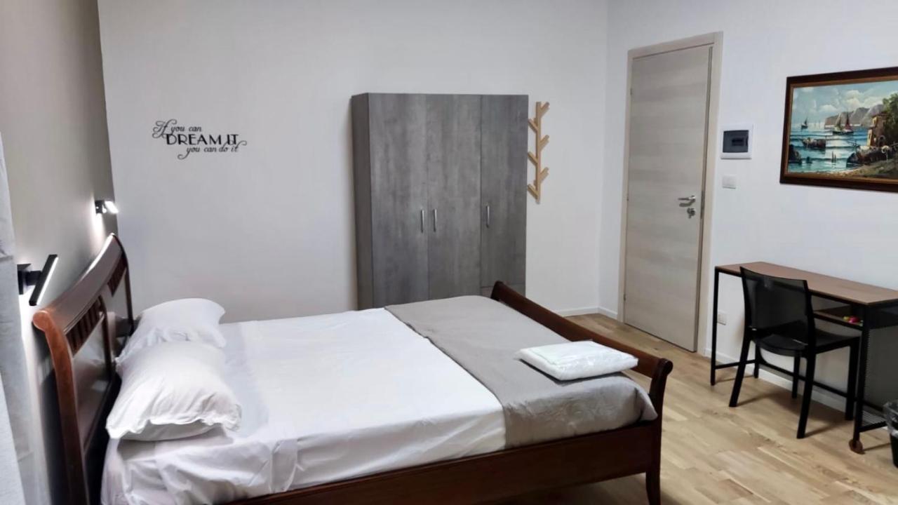 Dimora Rudiae Lecce住宿加早餐旅馆 外观 照片